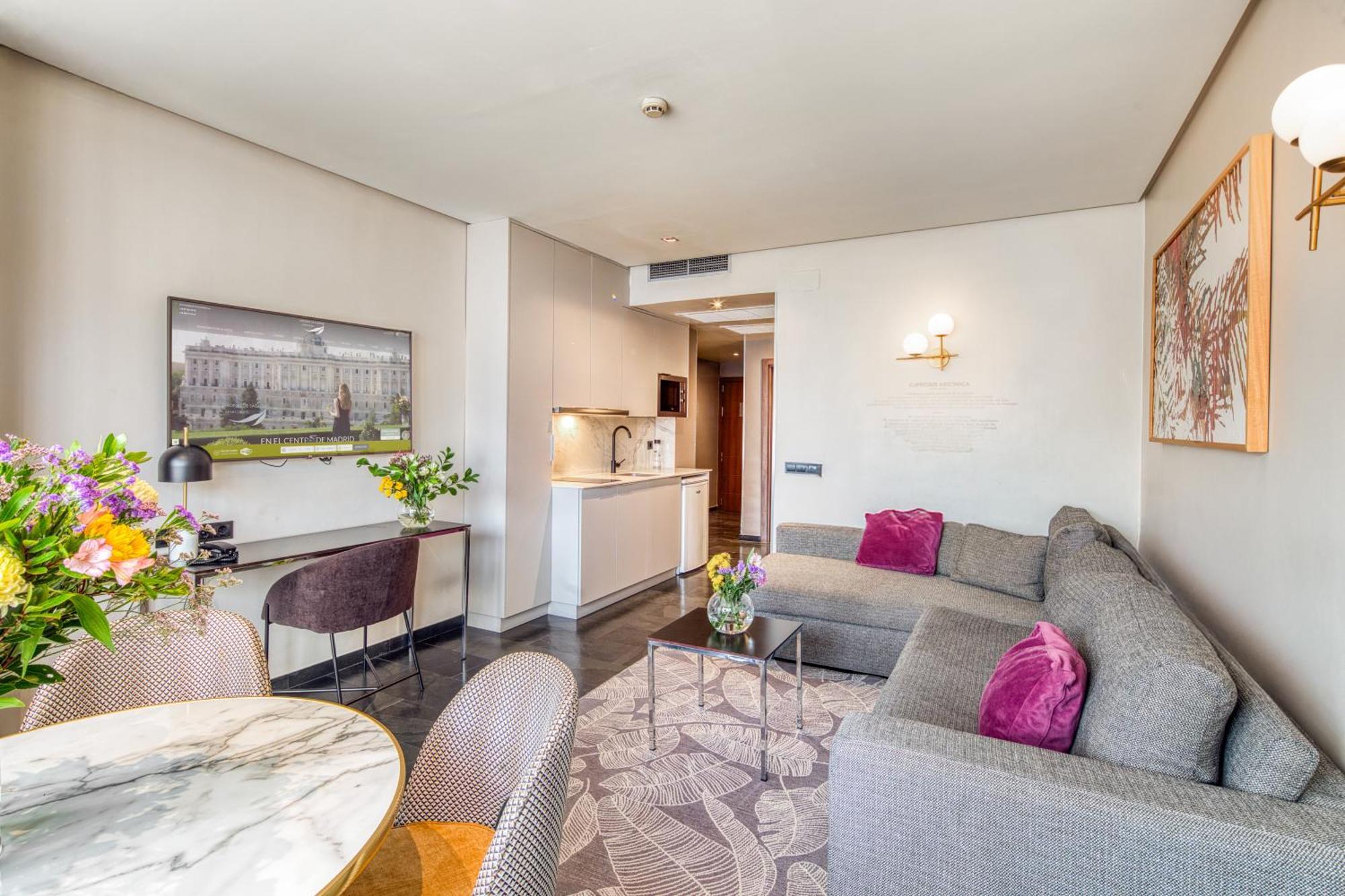 Apartosuites Jardines De Sabatini — Photos 2
